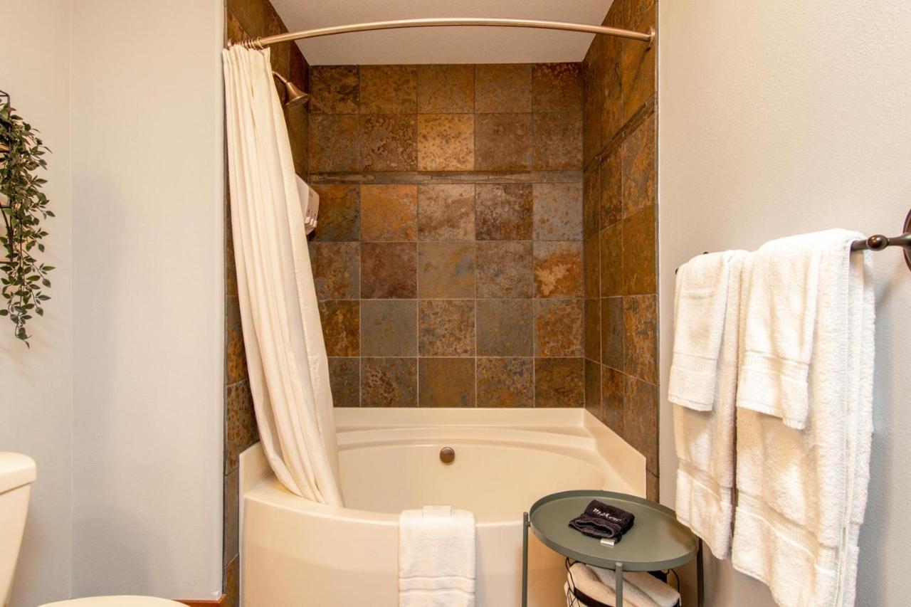 Modern Riverstone Condo With Grand Deck - Steps To Shops, Restaurants, Trails And River Coeur d'Alene Exterior foto